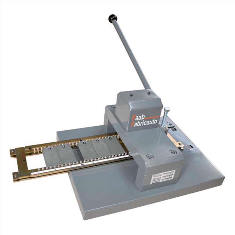 PRESSE FABRICAUTO A LA VENTE TETE MIXTE AUTO/MOTO + CARACTERES